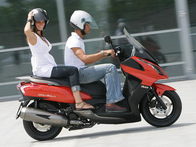 Πέφτουν και άλλο οι τιμές των μοτοσικλετών της Kymco